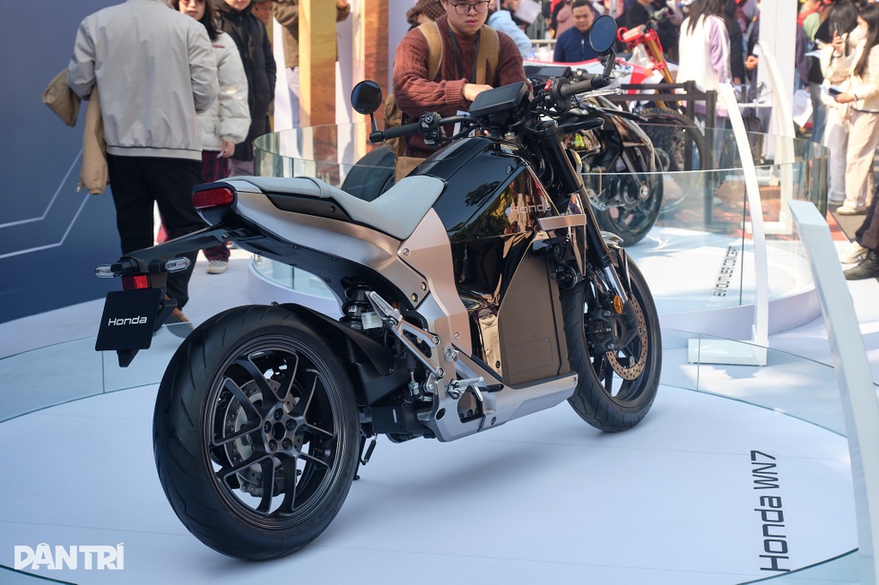 Honda WN7: Mô tô điện mạnh ngang xe 600cc lần đầu về Việt Nam - 5