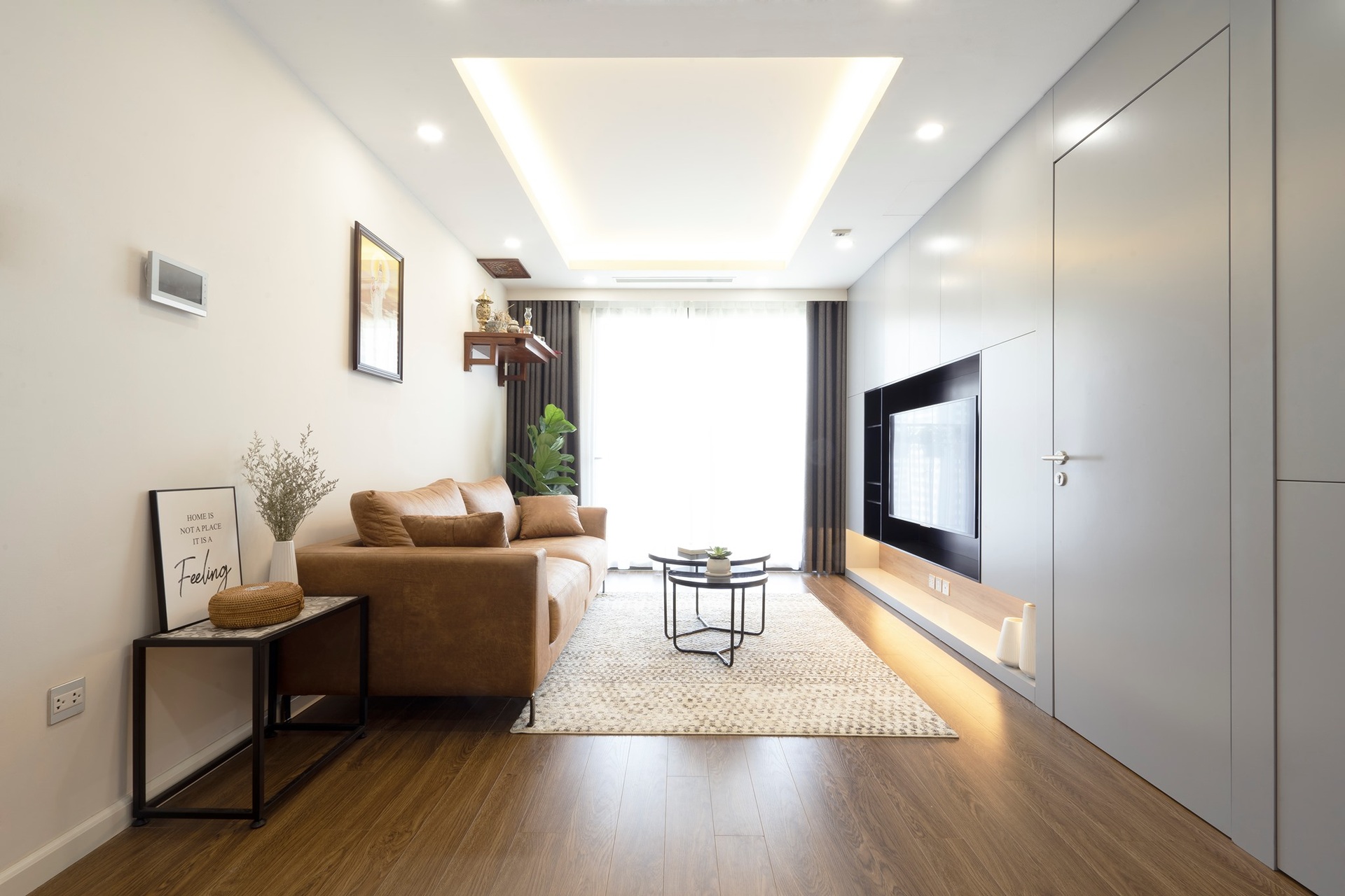 Ngắm căn hộ 3 ban công với nội thất tự thiết kế siêu thoáng, nhìn là mê - 1 Ngắm căn hộ 3 ban công với nội thất tự thiết kế siêu thoáng, nhìn là mê - 1