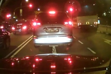 “Hung thần” xe buýt ở Singapore