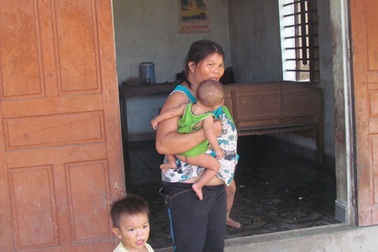 Cán bộ xã biển thủ tiền hỗ trợ xây nhà cho hộ nghèo