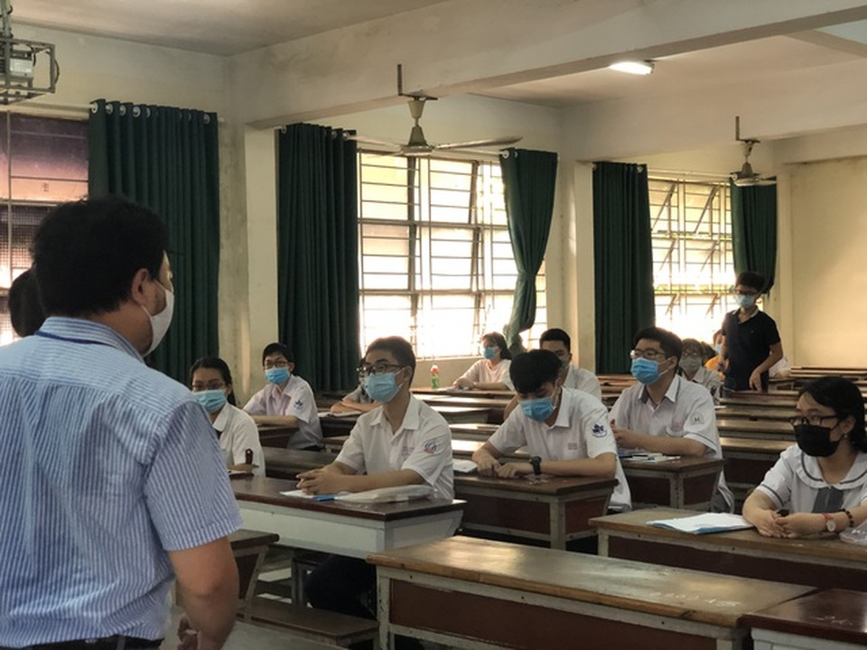 Tranh cãi đề thi học sinh giỏi là sự kiện giáo dục đáng chú ý tuần qua - 7 Tranh cãi đề thi học sinh giỏi là sự kiện giáo dục đáng chú ý tuần qua - 7
