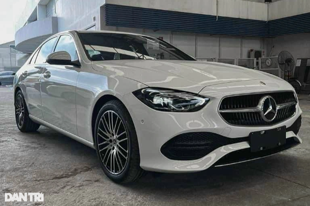 Mercedes-Benz tăng giá C-Class, có bản đắt thêm 125 triệu đồng - 2 Mercedes-Benz tăng giá C-Class, có bản đắt thêm 125 triệu đồng - 2