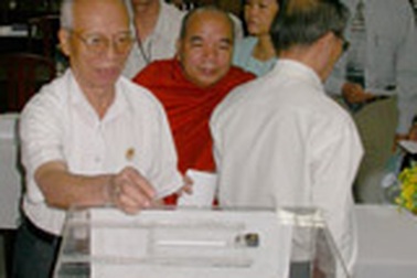 Nhất trí bãi nhiệm đại biểu Quốc hội Lê Minh Hoàng