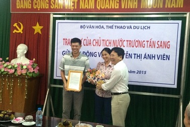 Trao thư khen của Chủ tịch nước tới gia đình Ánh Viên