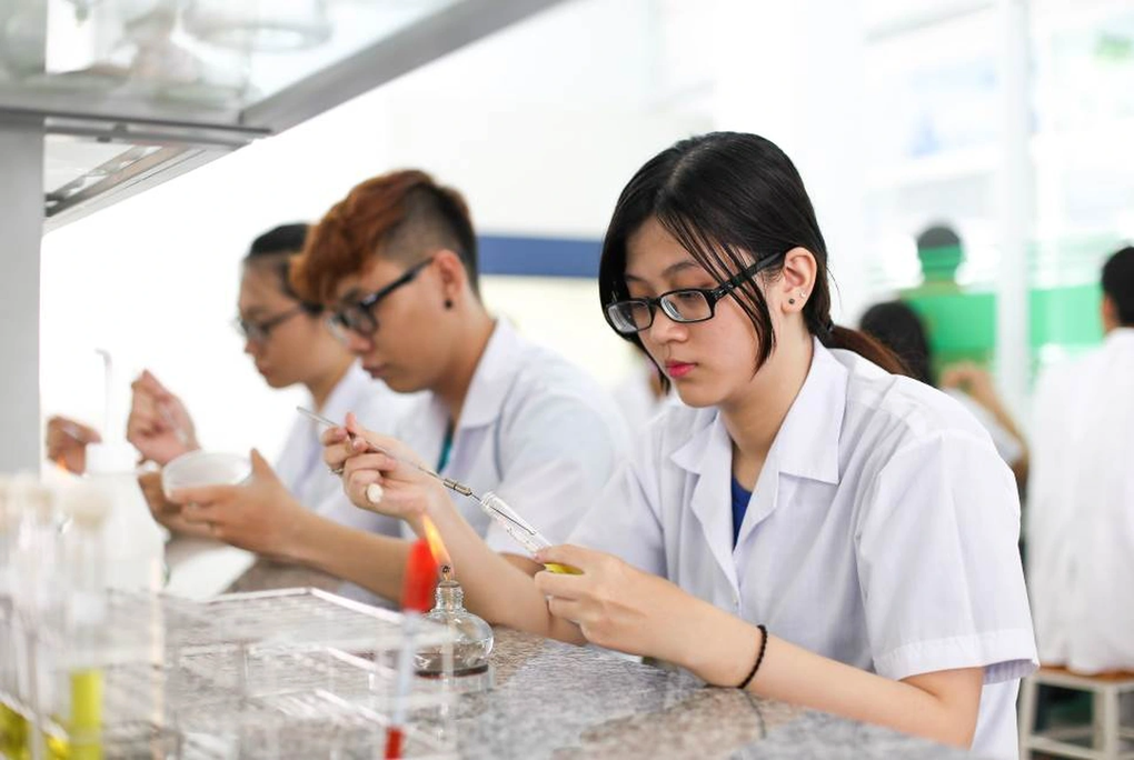 Nghề làm kinh tế xanh lương nghìn USD, chưa ra trường đã có việc - 2 Nghề làm kinh tế xanh lương nghìn USD, chưa ra trường đã có việc - 2