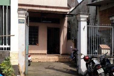 Chồng đâm chết vợ trong đêm vì đòi tự vẫn