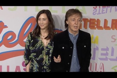 Paul McCartney đưa vợ dự sự kiện
