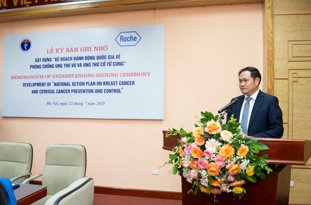 Cục Bà mẹ và Trẻ em cùng Roche ký hợp tác phòng chống ung thư vú, cổ tử cung - 5 Cục Bà mẹ và Trẻ em cùng Roche ký hợp tác phòng chống ung thư vú, cổ tử cung - 5