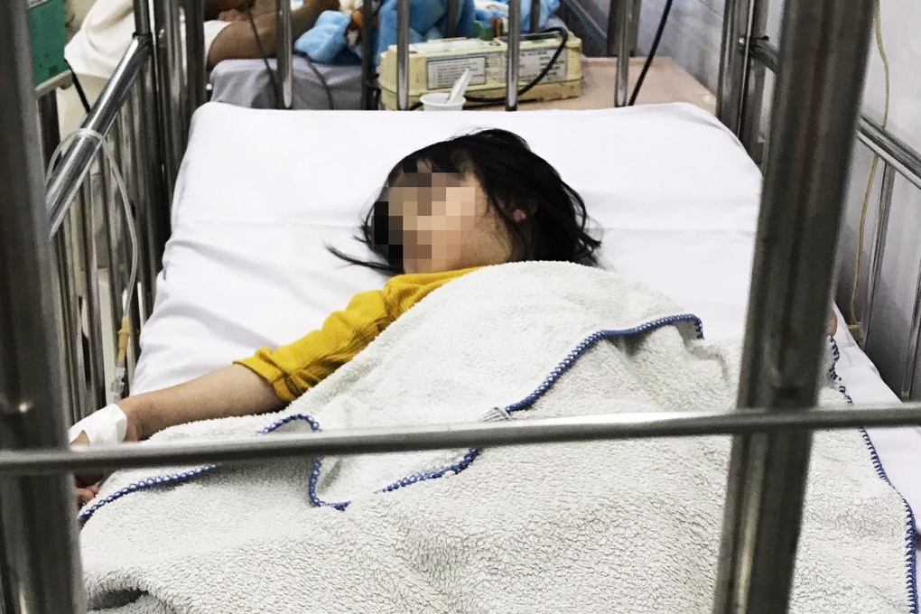 Bé gái 6 tuổi tử vong sau khi ăn bánh su kem ở TPHCM chịu 2 lần nguy cơ - 2