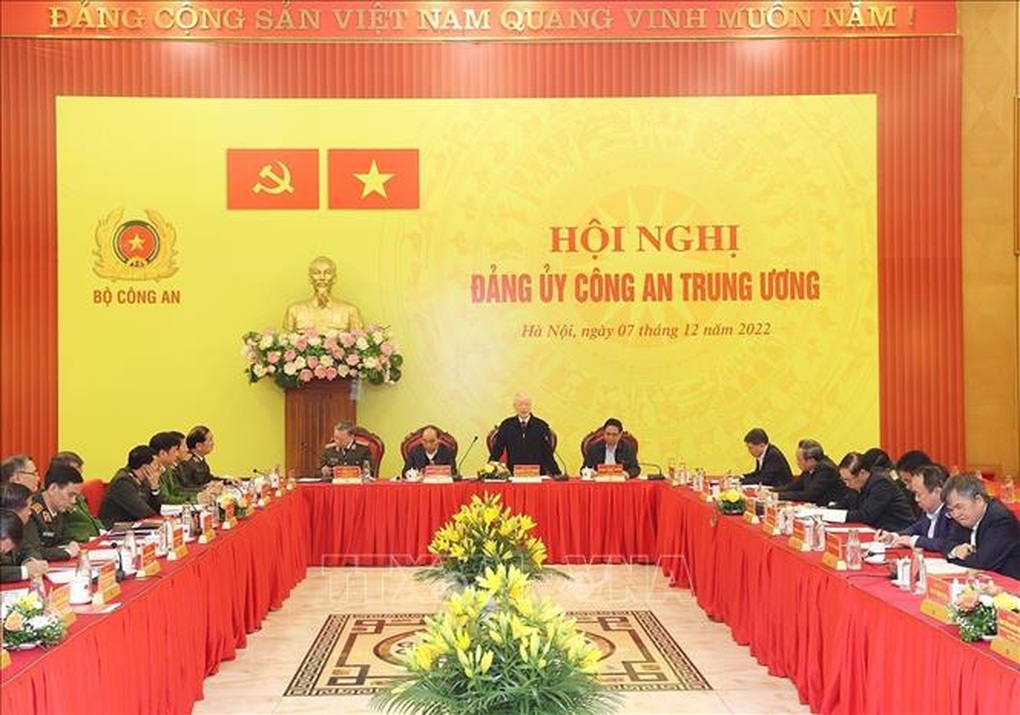 Tổng Bí thư: Quyết liệt đấu tranh với tham nhũng, bất kể đó là ai - 3 Tổng Bí thư: Quyết liệt đấu tranh với tham nhũng, bất kể đó là ai - 3