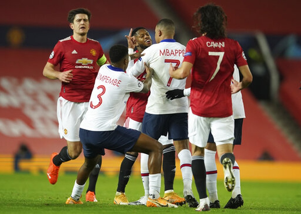 Man Utd thất bại đắng ngắt trên sân nhà trước PSG - 8 Man Utd thất bại đắng ngắt trên sân nhà trước PSG - 8