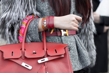 Đi mua túi Hermès: "Nỗi khổ" của giới thượng lưu