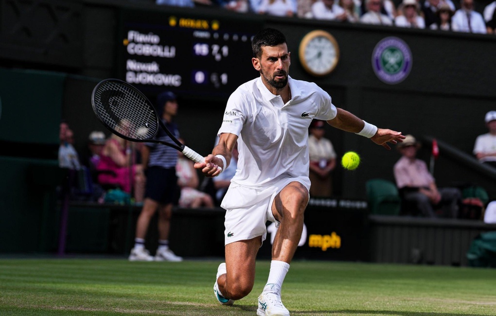 윔블던 준결승에서 조코비치와 맞붙는 시너 - 2 Sinner chạm mặt Djokovic tại bán kết Wimbledon - 2
