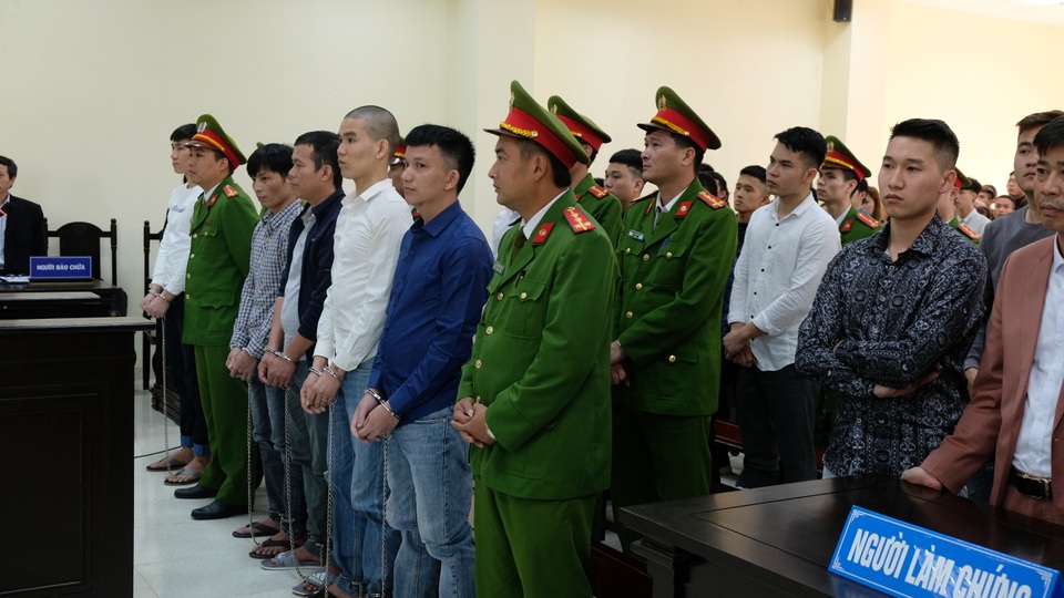 Vụ đánh nhau náo loạn khu du lịch Hải Tiến: Viện kiểm sát xác nhận có bỏ lọt tội phạm! - 1 Vụ đánh nhau náo loạn khu du lịch Hải Tiến: Viện kiểm sát xác nhận có bỏ lọt tội phạm! - 1