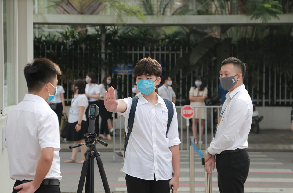 Bữa ăn bán trú đầu tiên thời Covid-19 của học sinh Hà Nội - 3 Bữa ăn bán trú đầu tiên thời Covid-19 của học sinh Hà Nội - 3