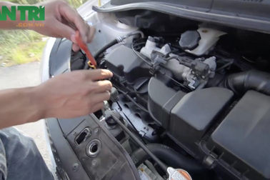 Hướng dẫn kiểm tra dầu hộp số tự động