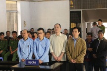 Trục lợi từ dự án nghìn tỷ, cán bộ xã nghèo lĩnh 39 năm tù