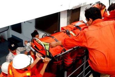 Một ngư dân bị thương khi đang đánh bắt trên biển