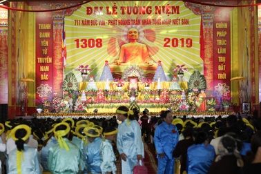 Hơn 5000 Phật tử về Yên Tử dự lễ tưởng niệm Phật hoàng Trần Nhân Tông