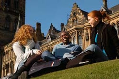 Học tập tại đại học Glasgow, vương quốc Anh