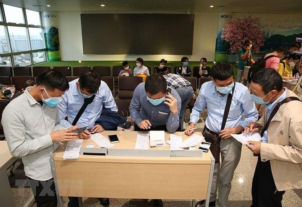Thủ tướng: Rà soát người nhập cảnh 14 ngày qua, tránh lọt nguồn bệnh - 1 Thủ tướng: Rà soát người nhập cảnh 14 ngày qua, tránh lọt nguồn bệnh - 1