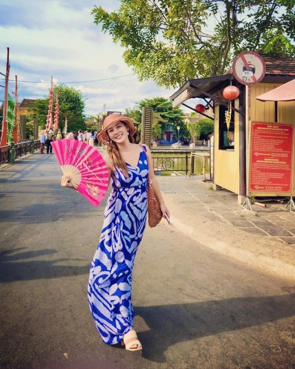 Sao Cuộc chiến thượng lưu trẻ trung, xinh đẹp khi du lịch tại Việt Nam - 1 Sao Cuộc chiến thượng lưu trẻ trung, xinh đẹp khi du lịch tại Việt Nam - 1