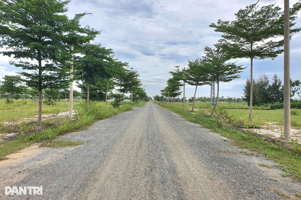 Vụ nợ người dân 1.000 sổ đỏ: Lãnh đạo Đà Nẵng thị sát 3 dự án - 3 Vụ nợ người dân 1.000 sổ đỏ: Lãnh đạo Đà Nẵng thị sát 3 dự án - 3