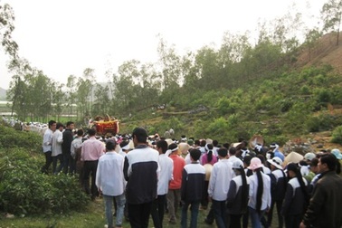 Nghẹn ngào phút tiễn đưa một hồn thơ 