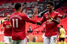 Man Utd 3-1 Burnley: Cú đúp ấn tượng của "măng non" Greenwood