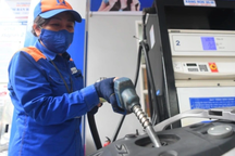 Nghiên cứu phương án giảm thuế để hỗ trợ cho người dân, doanh nghiệp