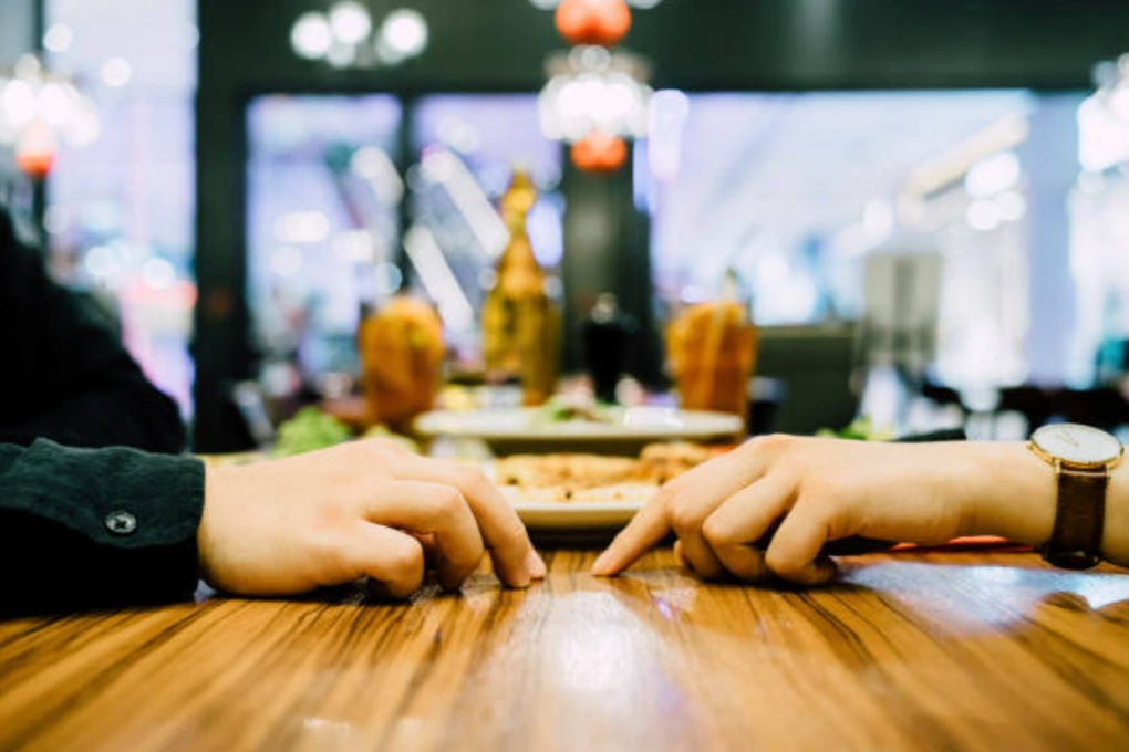 Một lần trốn vợ đi gặp người yêu cũ và cái kết không như mong đợi - 1 Một lần trốn vợ đi gặp người yêu cũ và cái kết không như mong đợi - 1