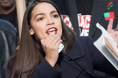 Nữ nghị sĩ trẻ nhất Mỹ tức giận vì bị đăng ảnh khỏa thân giả