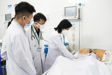 Đột quỵ tăng dịp cuối năm, bác sĩ giải thích điều nhiều người vẫn nhầm lẫn