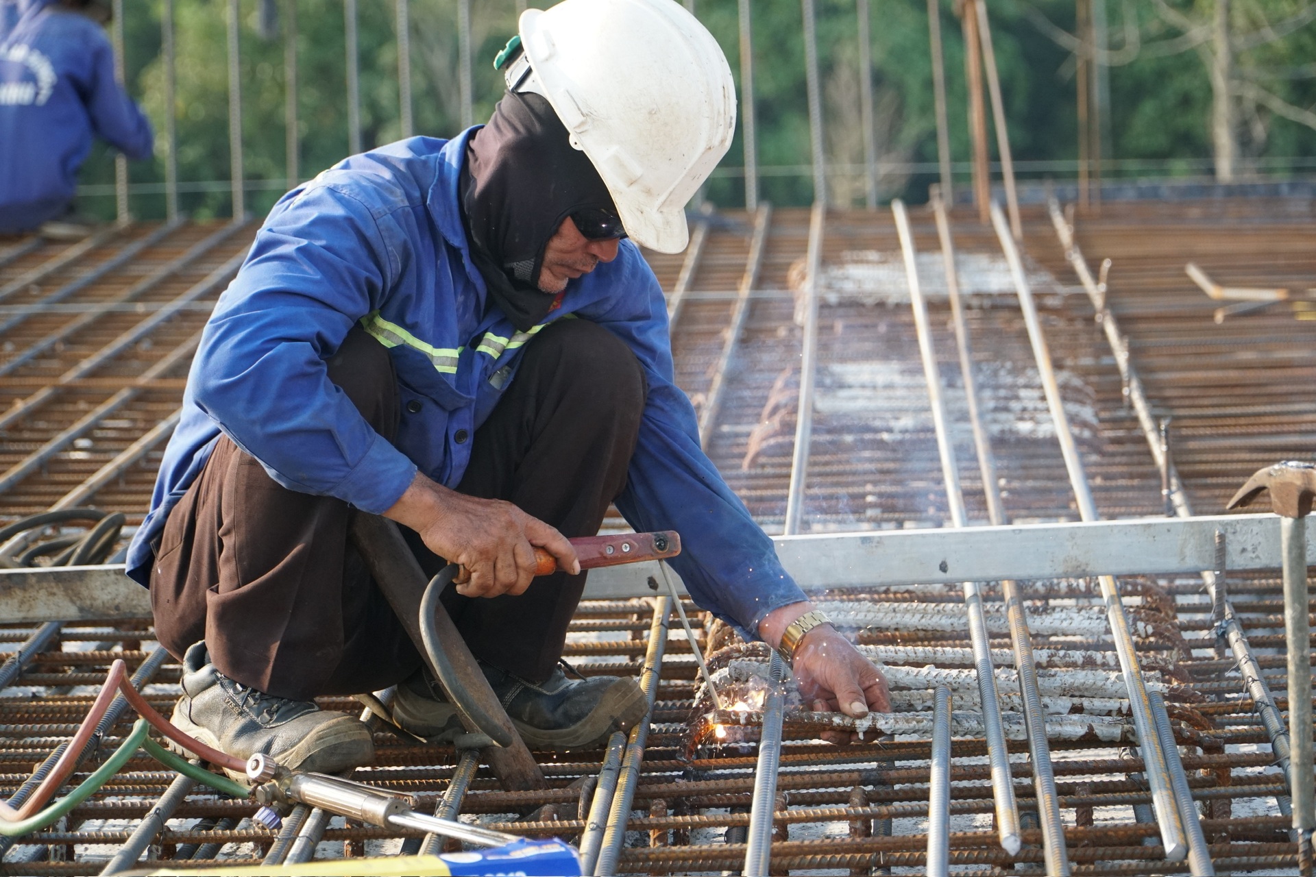 Cầu vượt sông Sài Gòn thuộc Vành đai 3 TPHCM tăng tốc về đích - 8 Cầu vượt sông Sài Gòn thuộc Vành đai 3 TPHCM tăng tốc về đích - 8