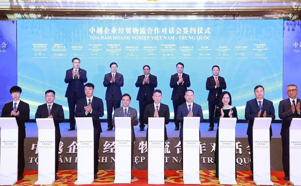 Thông thương đường sắt với Trung Quốc, mở cửa đưa hàng Việt ra thế giới - 10 Thông thương đường sắt với Trung Quốc, mở cửa đưa hàng Việt ra thế giới - 10