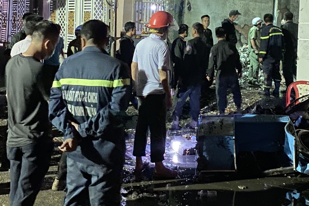 Tìm thấy thi thể 3 mẹ con trong vụ cháy nhà ở Ninh Thuận - 6 Tìm thấy thi thể 3 mẹ con trong vụ cháy nhà ở Ninh Thuận - 6