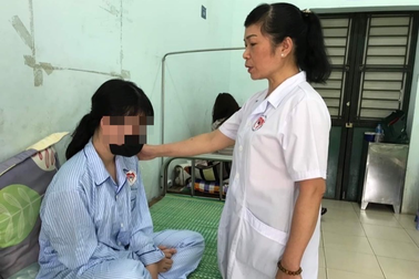 Mẹ trầm cảm sau sinh vì con quấy khóc đêm