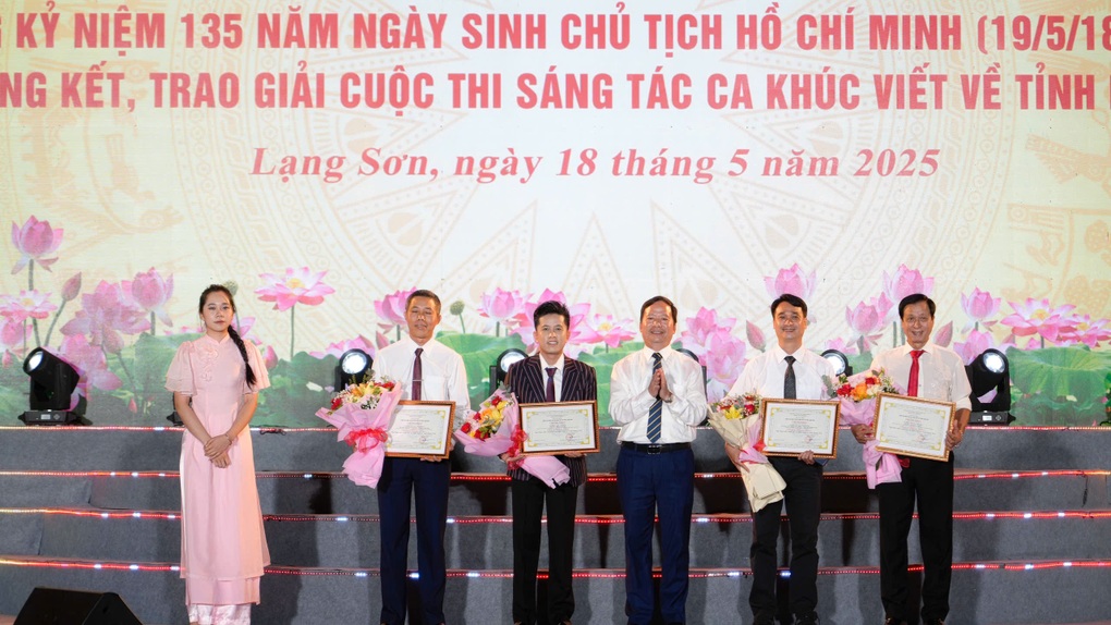 Nhạc sĩ Mai Trần Lâm ghi dấu ấn kép tại cuộc thi sáng tác về Lạng Sơn - 1 Nhạc sĩ Mai Trần Lâm ghi dấu ấn kép tại cuộc thi sáng tác về Lạng Sơn - 1
