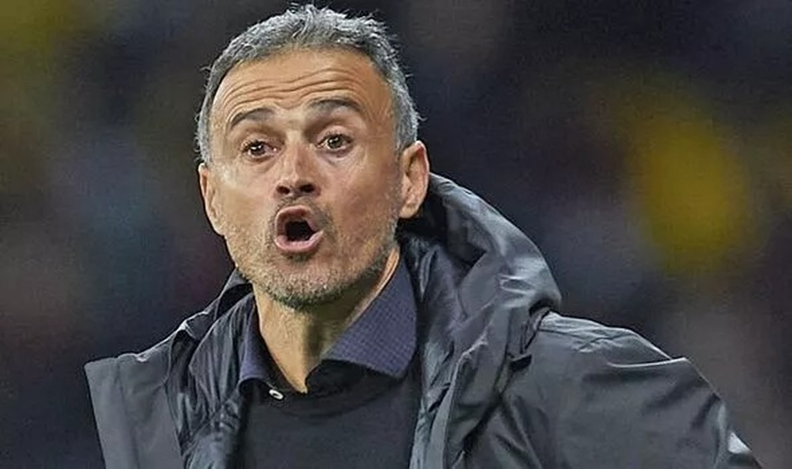 HLV Luis Enrique nói lời cay đắng với Man Utd - 1 HLV Luis Enrique nói lời cay đắng với Man Utd - 1