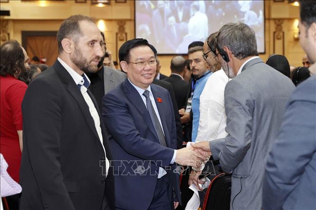 Chủ tịch Quốc hội Vương Đình Huệ dự diễn đàn thúc đẩy hợp tác Việt Nam - Iran - 1 Chủ tịch Quốc hội Vương Đình Huệ dự diễn đàn thúc đẩy hợp tác Việt Nam - Iran - 1