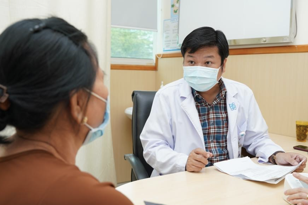 Phù chân và đau nhức nhiều: Coi chừng mắc căn bệnh có thể gây đột tử - 1 Phù chân và đau nhức nhiều: Coi chừng mắc căn bệnh có thể gây đột tử - 1