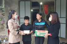 Những người mẹ đặc biệt của trẻ mồ côi ở Quảng Bình