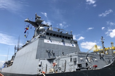 Tàu huấn luyện hải quân Hàn Quốc thăm xã giao Đà Nẵng
