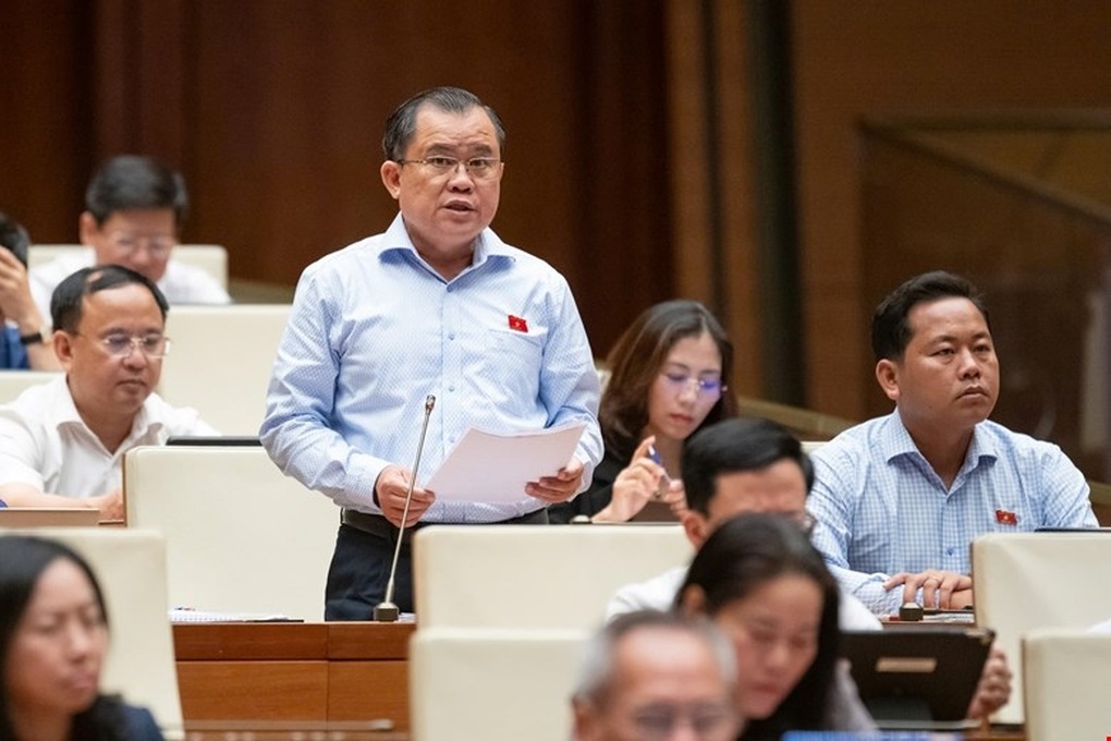 Lương nhà giáo cao nhất nhưng không quy định rõ mức khởi điểm - 1 Lương nhà giáo cao nhất nhưng không quy định rõ mức khởi điểm - 1
