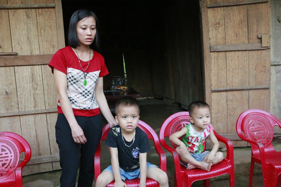 Hai bé trai mắc bệnh hiểm tại Hà Tĩnh được bạn đọc giúp đỡ hơn 216 triệu đồng - 3 Hai bé trai mắc bệnh hiểm tại Hà Tĩnh được bạn đọc giúp đỡ hơn 216 triệu đồng - 3