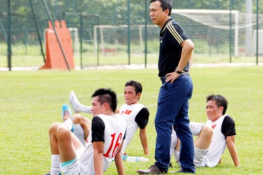 Phó chủ tịch VFF Trần Quốc Tuấn làm chủ tịch Hội đồng HLV quốc gia