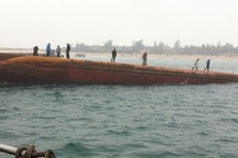 Huy động thợ lặn Hàn Quốc tìm nạn nhân vụ lật sà lan 