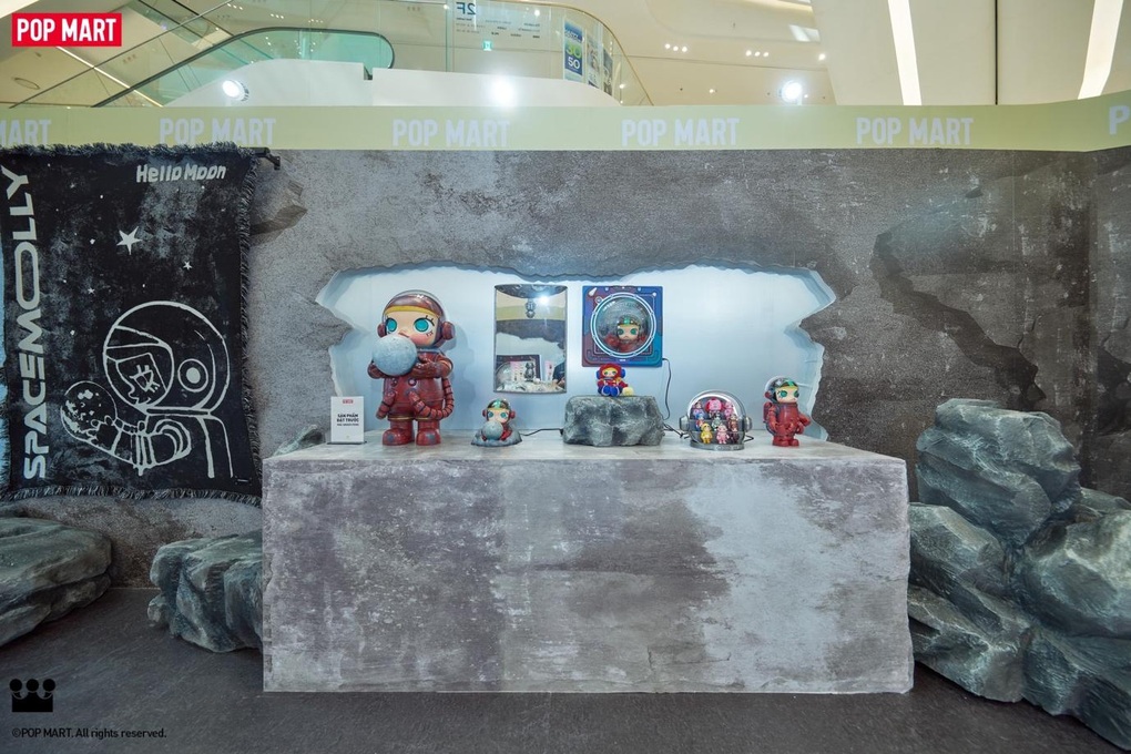Triển lãm “Mega Space Molly: Hello, Moon” tại Hà Nội - 3 Triển lãm “Mega Space Molly: Hello, Moon” tại Hà Nội - 3