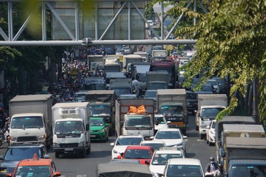 TPHCM bất ngờ siết chặt trở lại vận tải hành khách công cộng