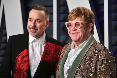 Bạn đời đồng giới của Elton John phải cai nghiện rượu vì quá cô đơn và áp lực